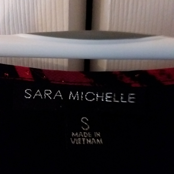 ⬇️ Sara Michelle flowy blouse - Picture 4 of 8